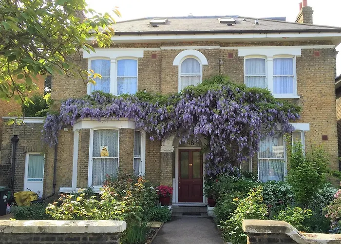 St. James\'S Guest House
